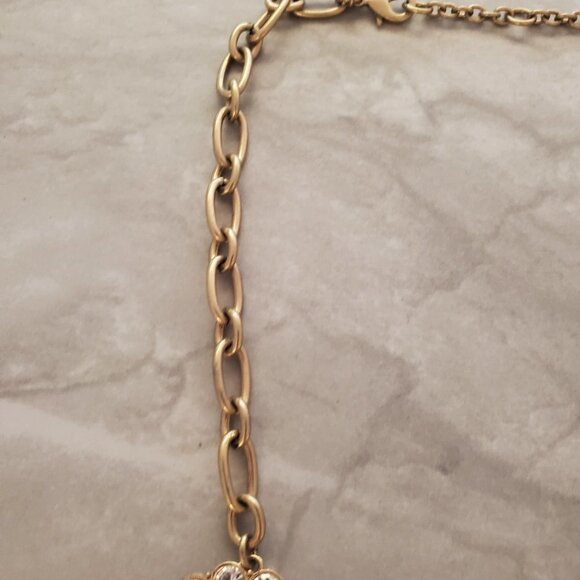 ✨ J.Crew Classic Rhinestones Pave Crystal Medallion Statement Necklace ✨ - Picture 2 of 16